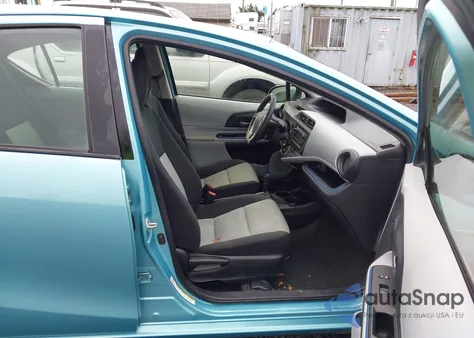 2012 Toyota Prius C Two from USA, damaged, VIN JTDKDTB3XC1002682